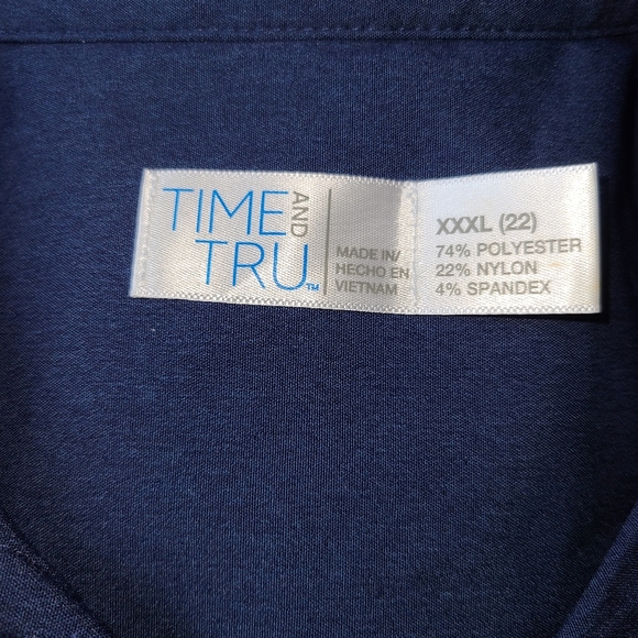 TIME and TRU Women's Basic Button Front Shirt - blue cove - Picture 2 of 7